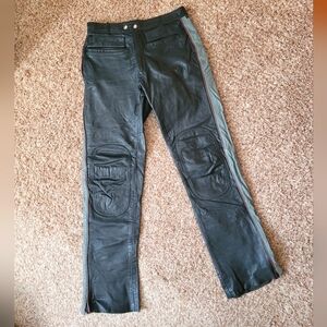 Vintage/Tour Lion by Rex Marsee | Black, Red, and Grey Leather Motorcycl…